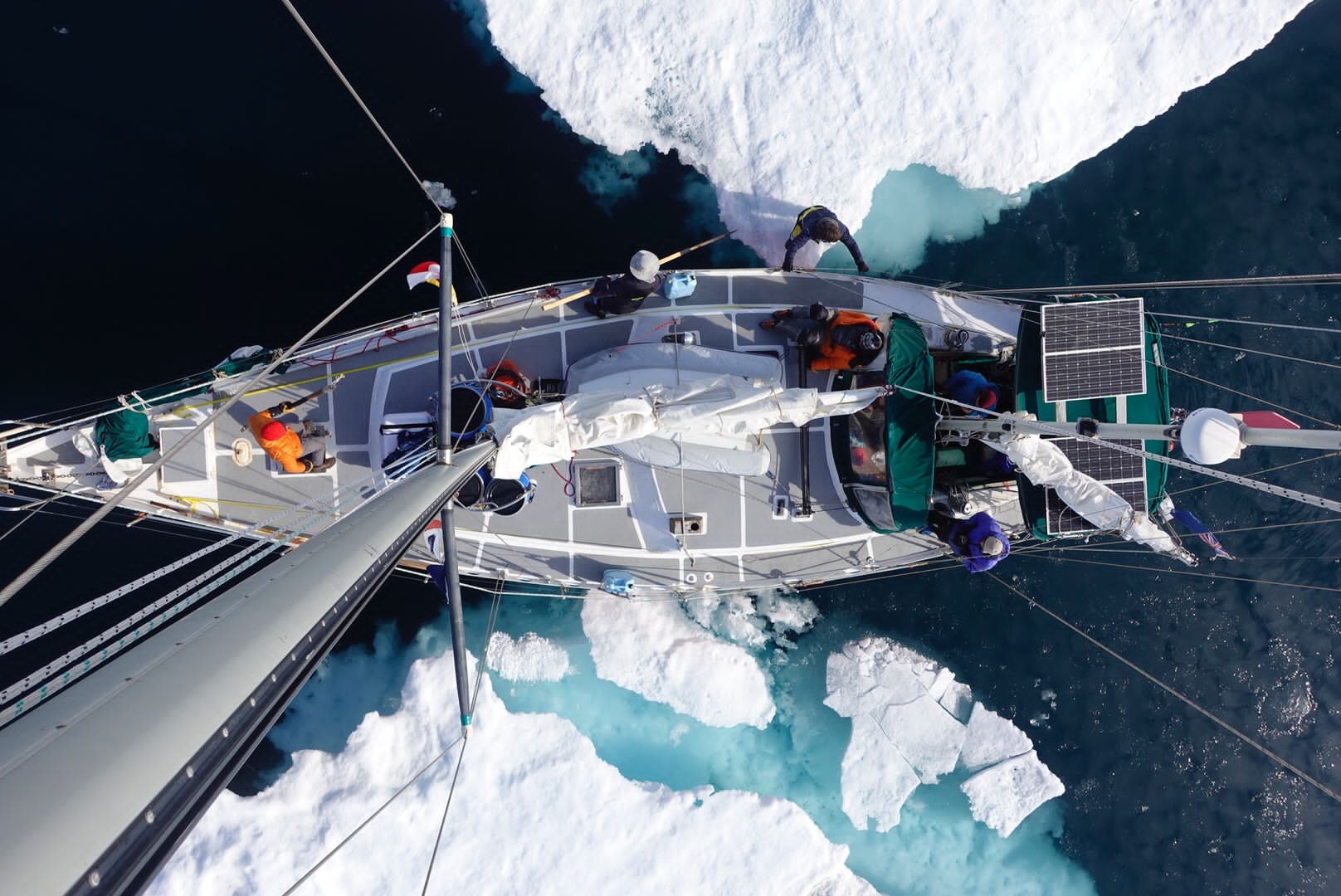 Polar expeditions maritime delivery